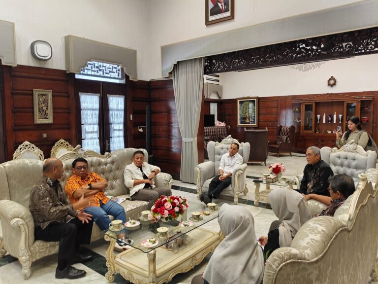 9d014996-1f53-496c-bf99-7f8abb8f1753